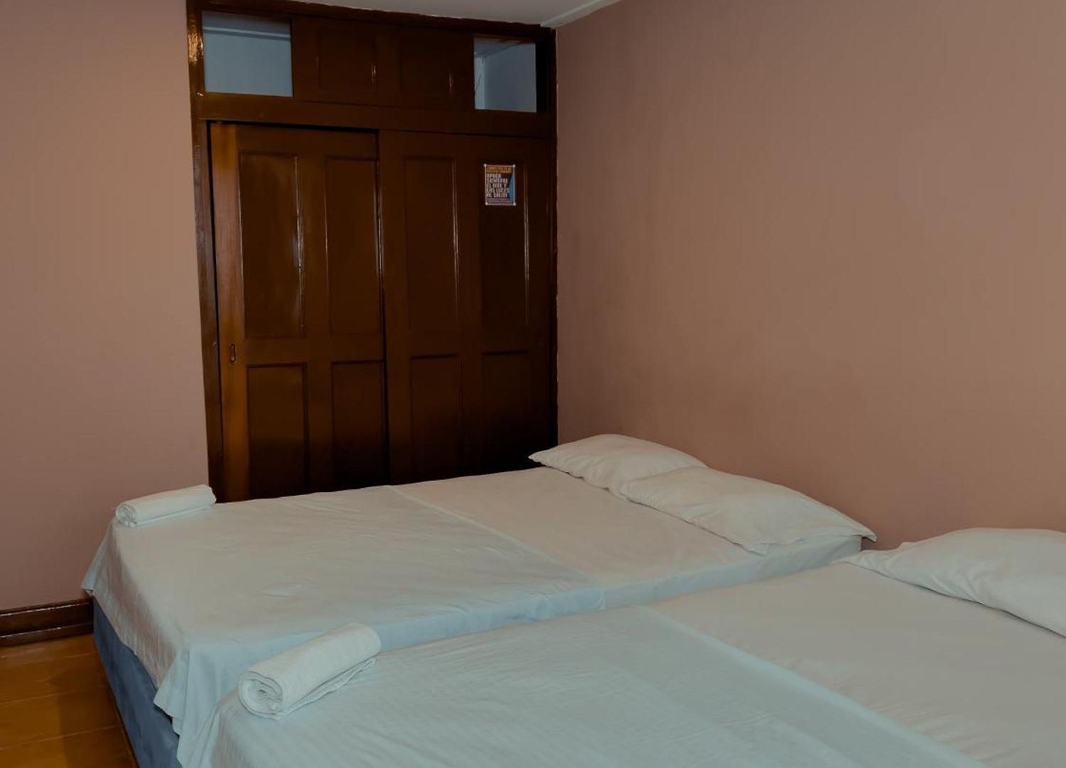 Casa Corozo Bocagrande A La Vuelta De La Playa - Casa De Playa Entera 40 Personas Homestay Cartagena