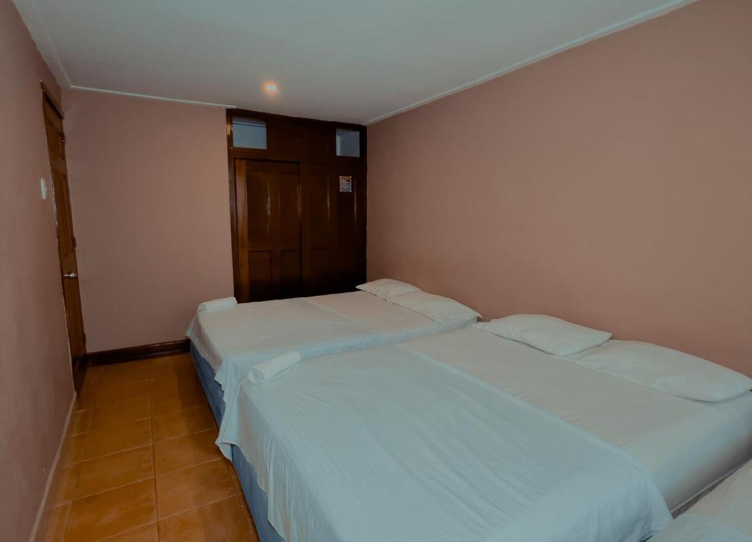Casa Corozo Bocagrande A La Vuelta De La Playa - Casa De Playa Entera 40 Personas Homestay Cartagena