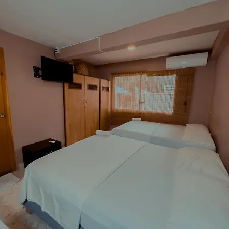 Casa Corozo Bocagrande A La Vuelta De La Playa - Casa De Playa Entera 40 Personas * Cartagena