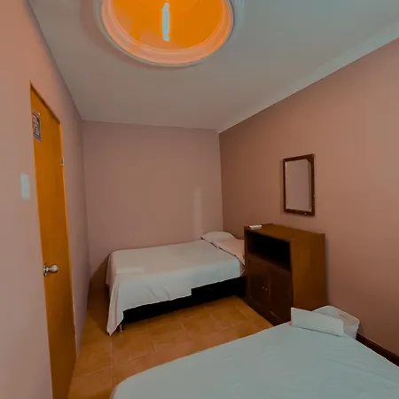 Casa Corozo Bocagrande A La Vuelta De La Playa - Casa De Playa Entera 40 Personas Cartagena